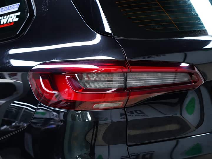 Фото 4 - BMW X5 M