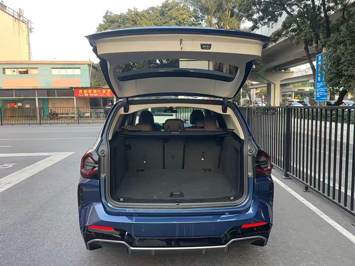 Фото 3 - BMW iX3