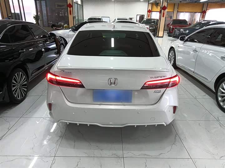 Фото 6 - Honda Inspire