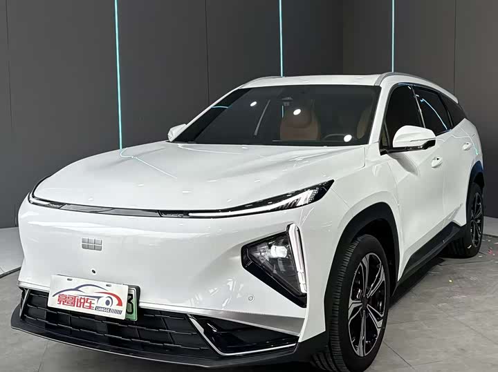 Фото 1 - Geely Galaxy L7