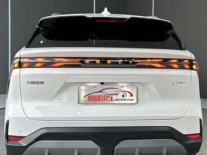 Фото 7 - Geely Galaxy L7