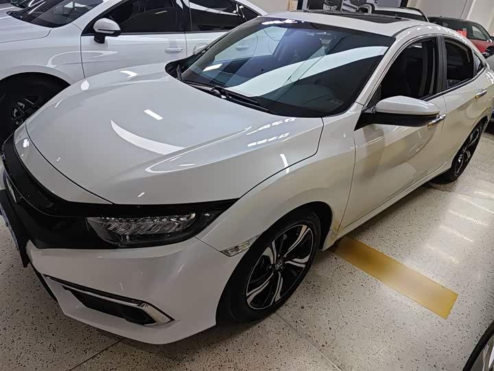 Фото 2 - Honda Civic
