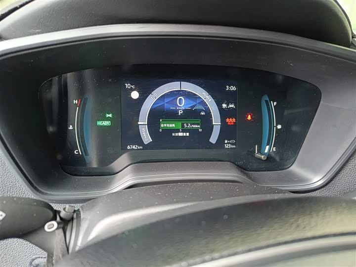 Фото 4 - Toyota Corolla