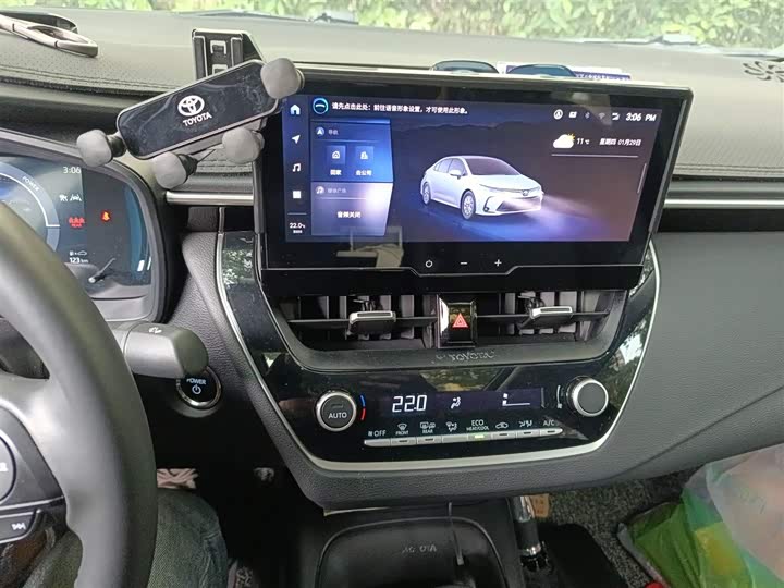 Фото 6 - Toyota Corolla