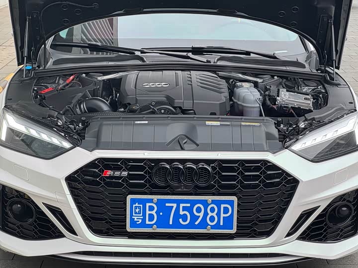 Фото 9 - Audi A5