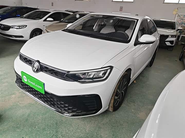 Фото 1 - Volkswagen Lavida