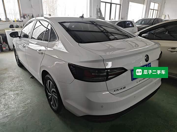 Фото 5 - Volkswagen Lavida