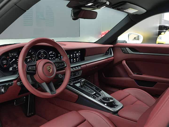 Фото 8 - Porsche 911