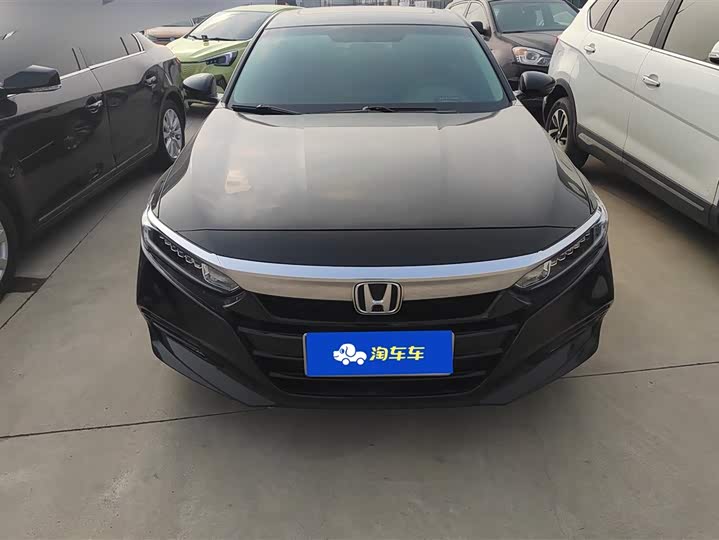 Фото 2 - Honda Accord
