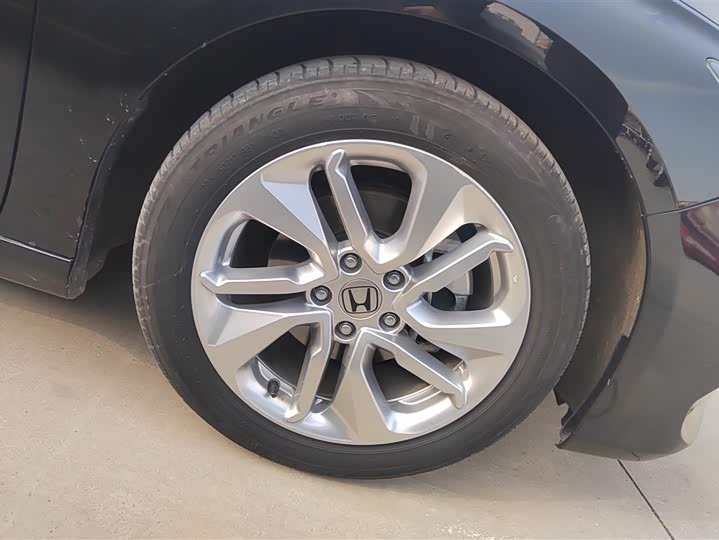 Фото 6 - Honda Accord