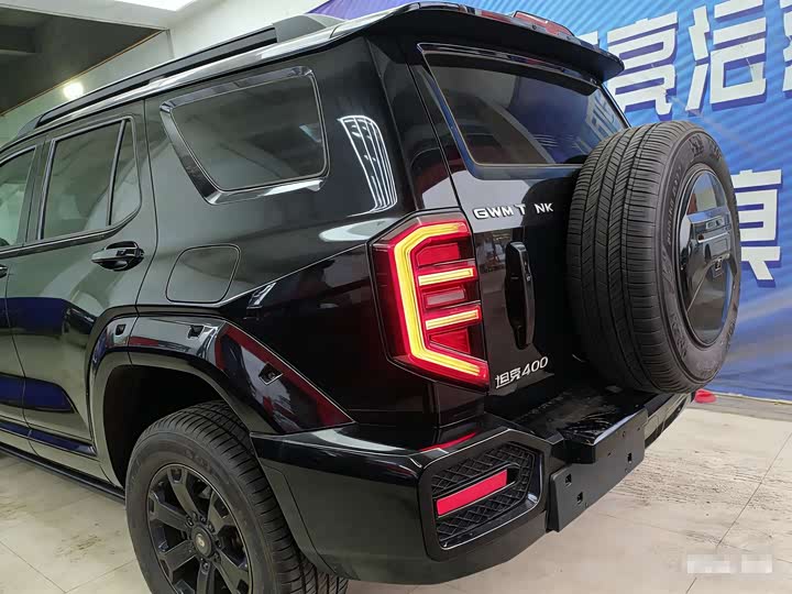 Фото 6 - Tank 400 Hybrid