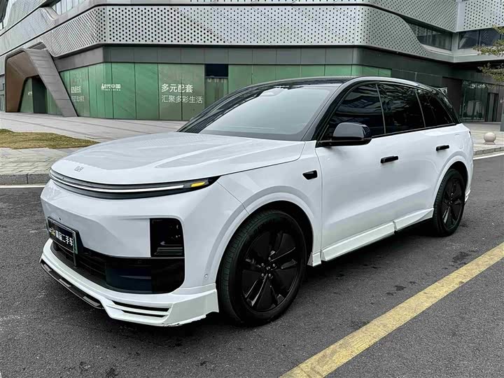 Фото 1 - LiXiang L6