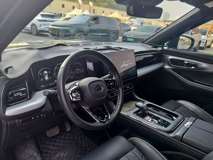 Фото 8 - GAC Trumpchi GS8