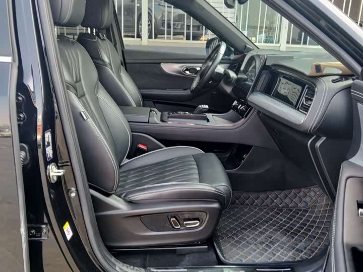 Фото 9 - GAC Trumpchi GS8