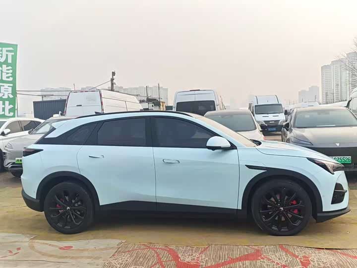 Фото 9 - BAIC Arcfox Alpha T5