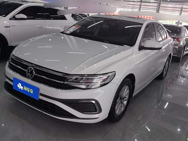 Фото 1 - Volkswagen Bora