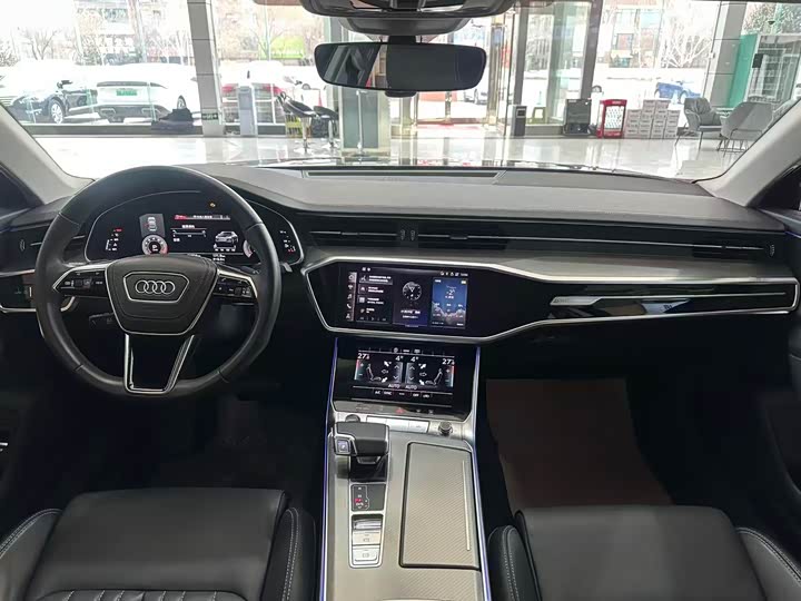 Фото 5 - Audi A6L