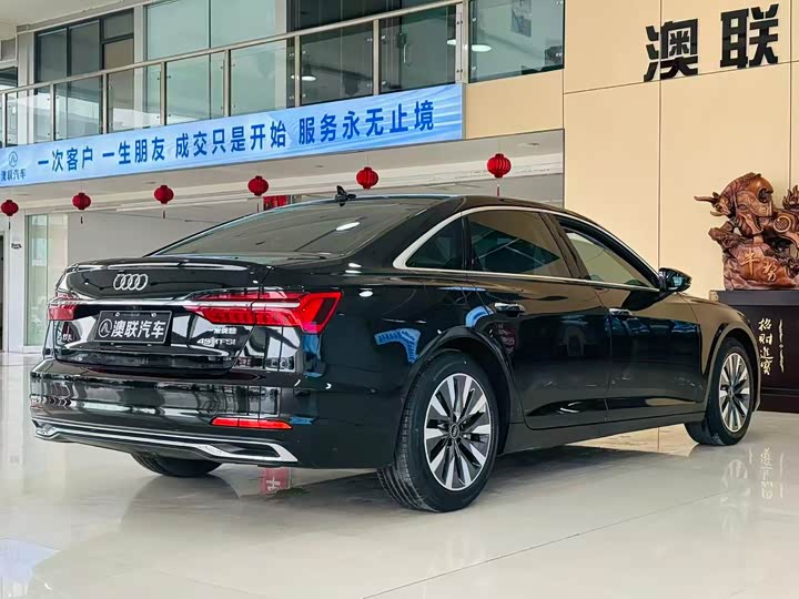 Фото 9 - Audi A6L