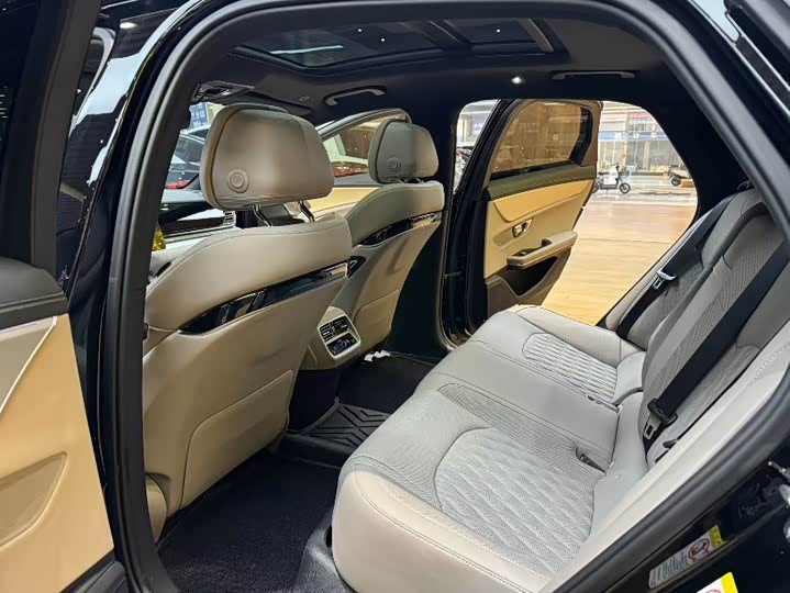 Фото 9 - BYD Han