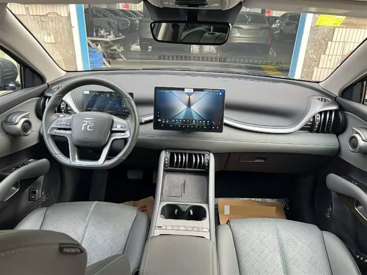 Фото 9 - BYD Yuan Plus