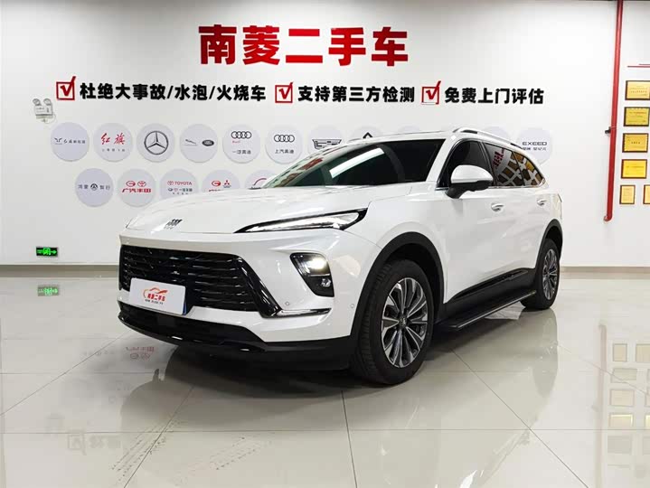 Фото 1 - Buick Envision Plus