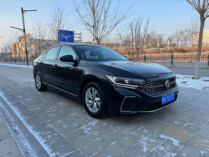 Фото 3 - Volkswagen Passat