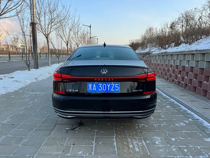 Фото 8 - Volkswagen Passat