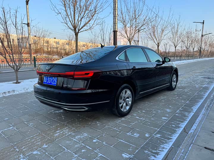 Фото 9 - Volkswagen Passat