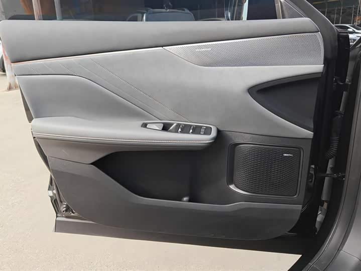 Фото 7 - Changan Deepal S05