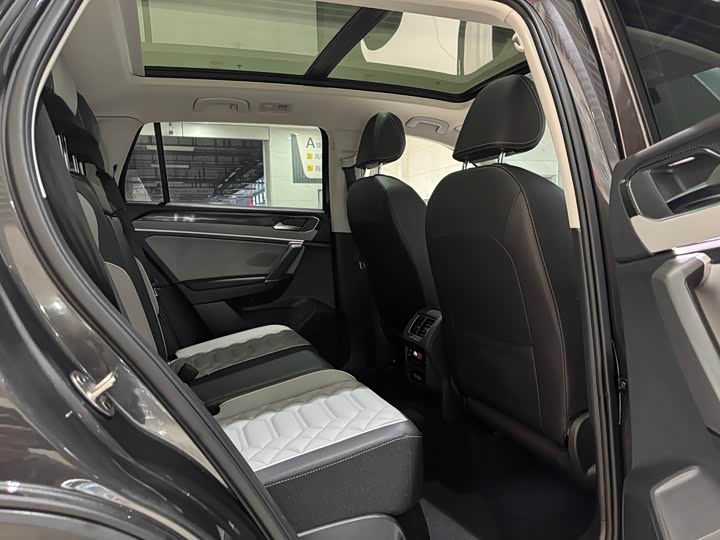 Фото 6 - Volkswagen Tayron