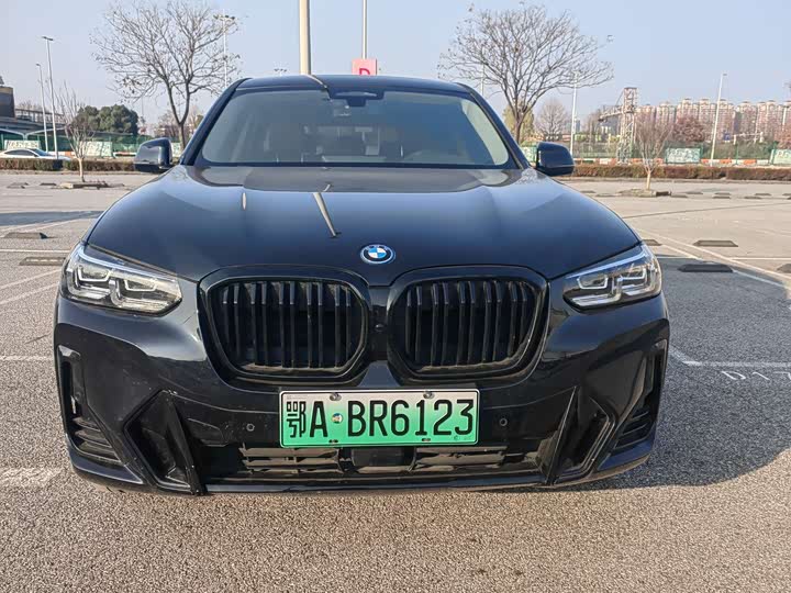 Фото 2 - BMW iX3