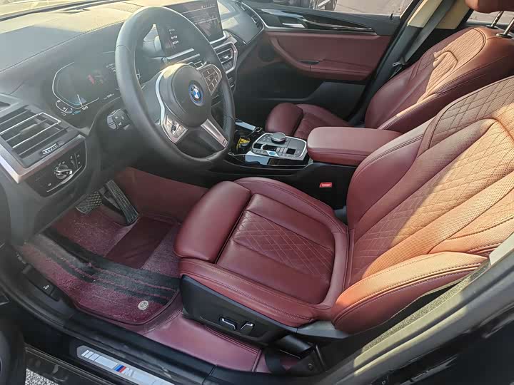 Фото 8 - BMW iX3