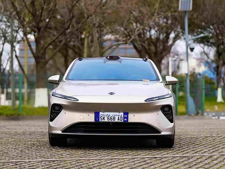 Фото 2 - Nio ET7