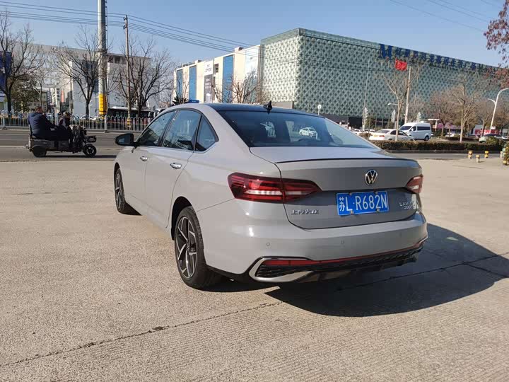 Фото 3 - Volkswagen Lavida