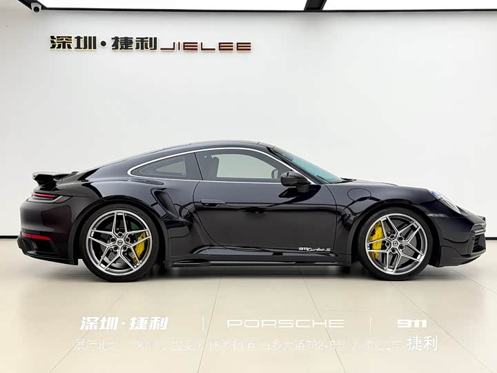 Фото 3 - Porsche 911