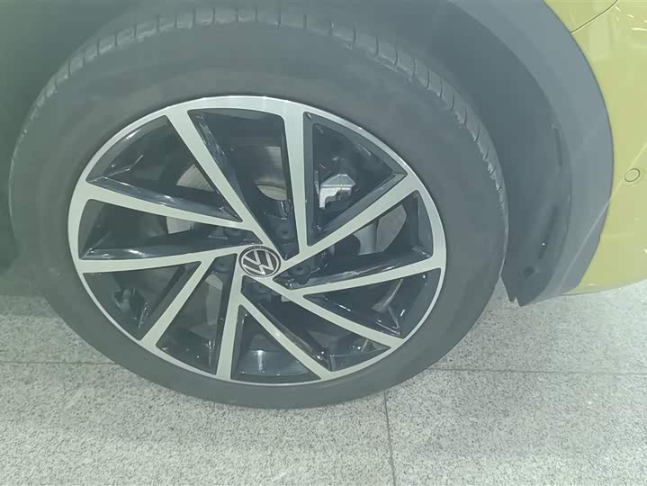 Фото 6 - Volkswagen T-Roc