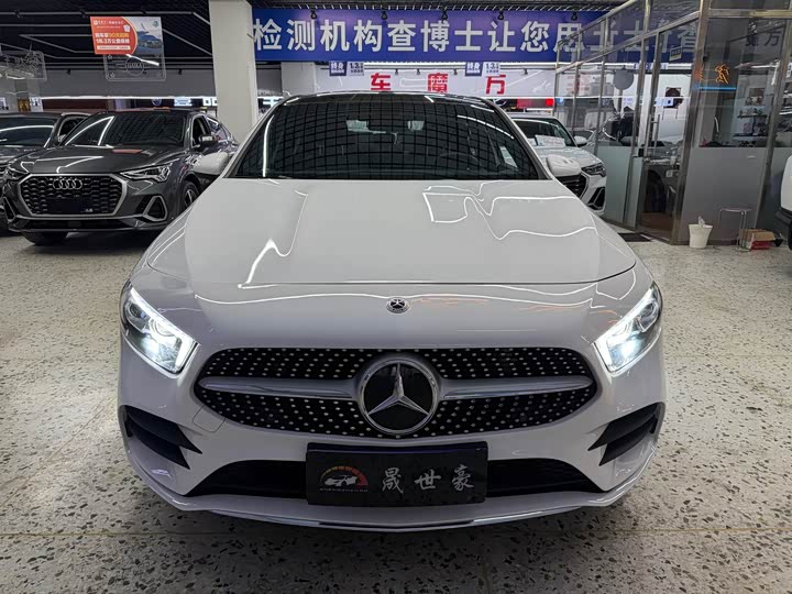 Фото 2 - Mercedes-Benz A-Class