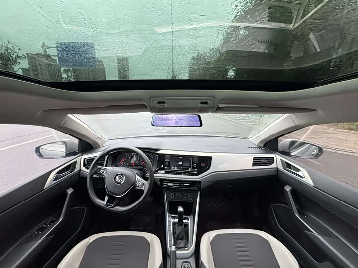 Фото 7 - Volkswagen Polo