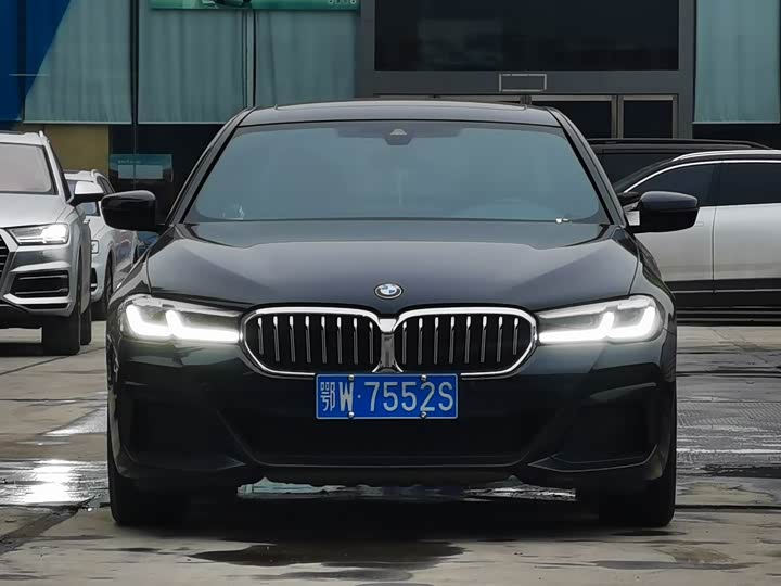 Фото 2 - BMW 5 Series