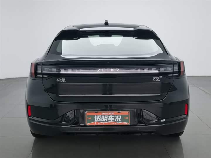 Фото 4 - Zeekr 001