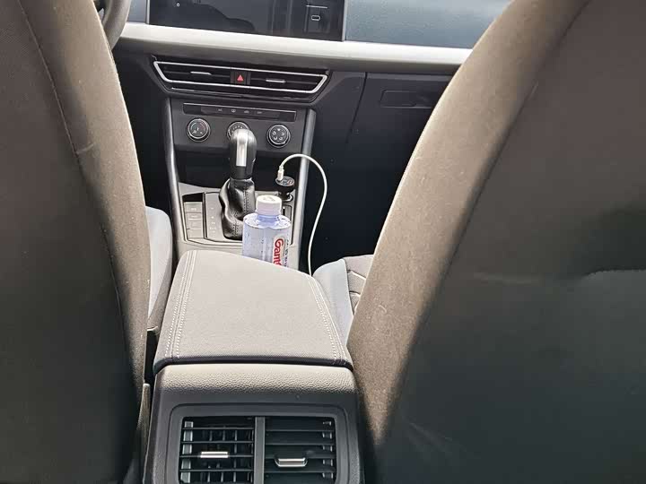 Фото 7 - Volkswagen Lavida