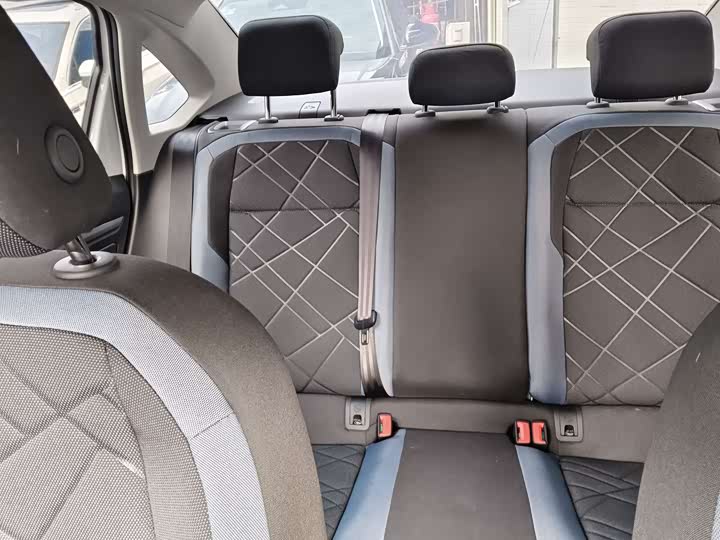 Фото 8 - Volkswagen Lavida