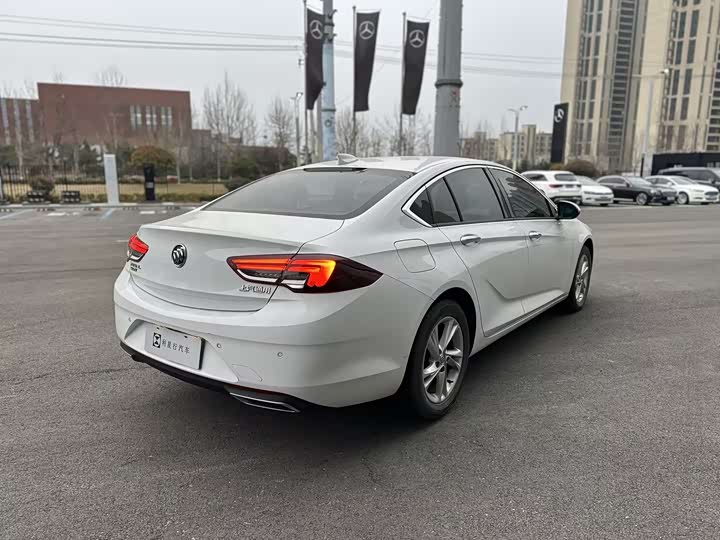 Фото 8 - Buick Regal