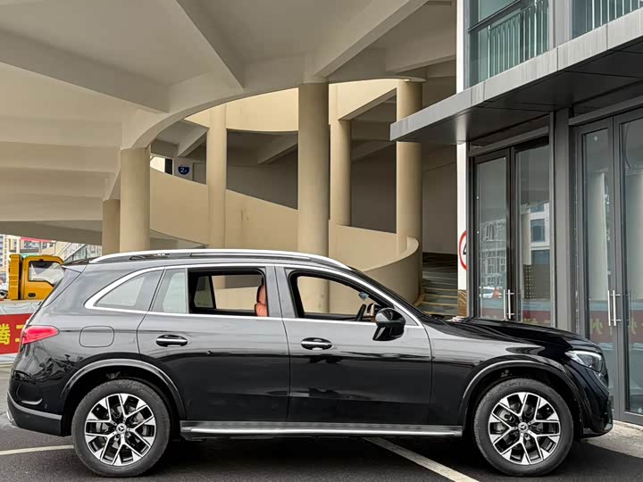 Фото 4 - Mercedes-Benz GLC-Class