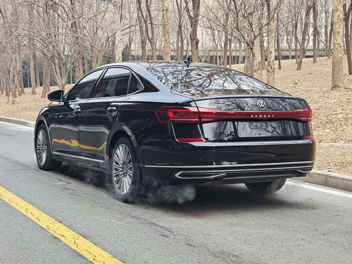 Фото 6 - Volkswagen Passat