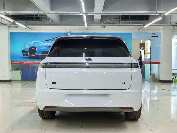 Фото 8 - LiXiang L7