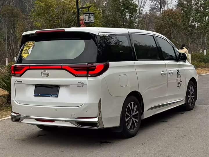 Фото 3 - GAC Trumpchi M8