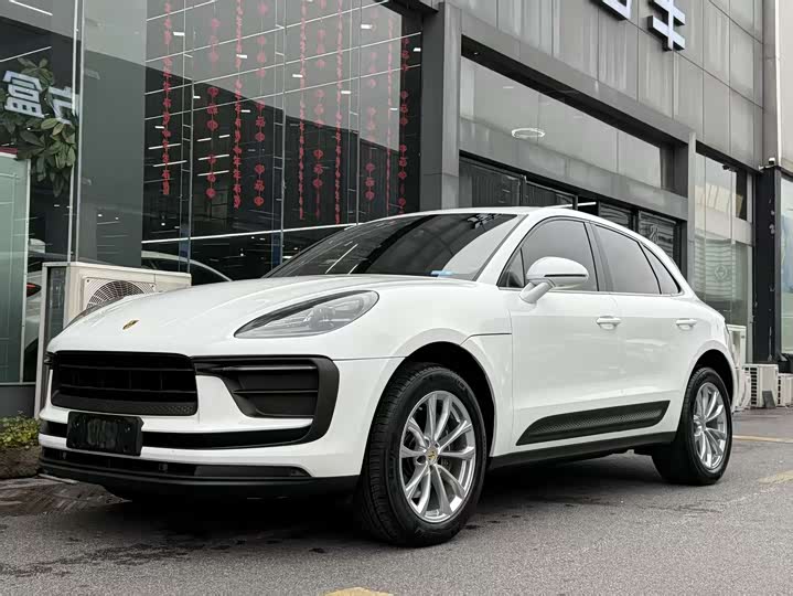 Фото 1 - Porsche Macan