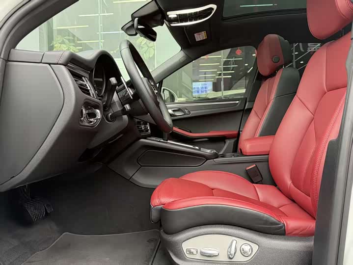 Фото 5 - Porsche Macan