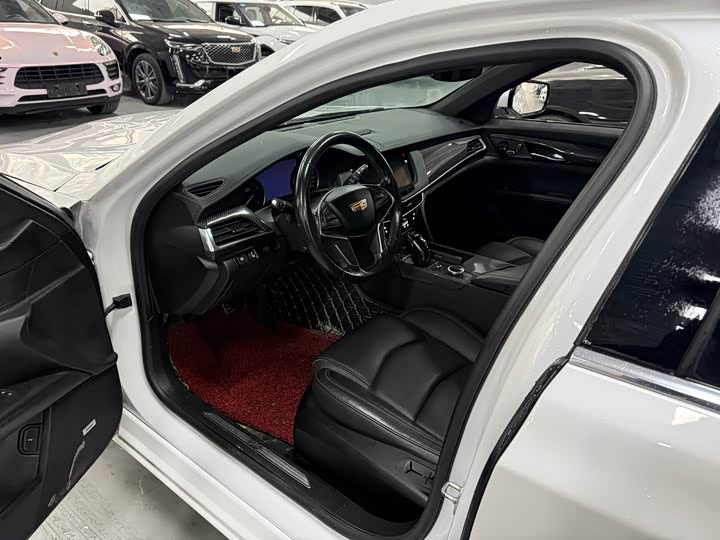 Фото 7 - Cadillac CT6